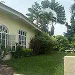 Di Mews