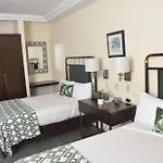 Courtleigh Hotel & Suites