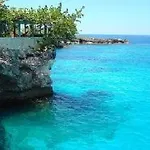 Hotel The Caves