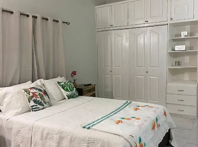 Mbs Travel Holistic Guest House