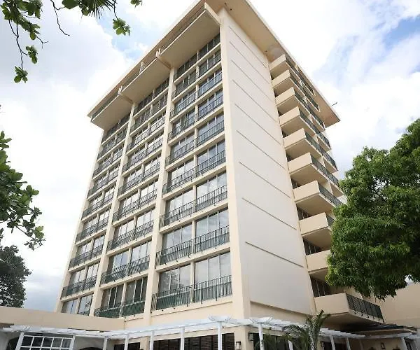 Courtleigh Hotel & Suites