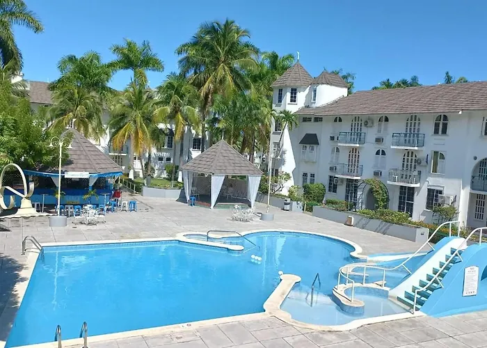 Beach One Bedroom 2