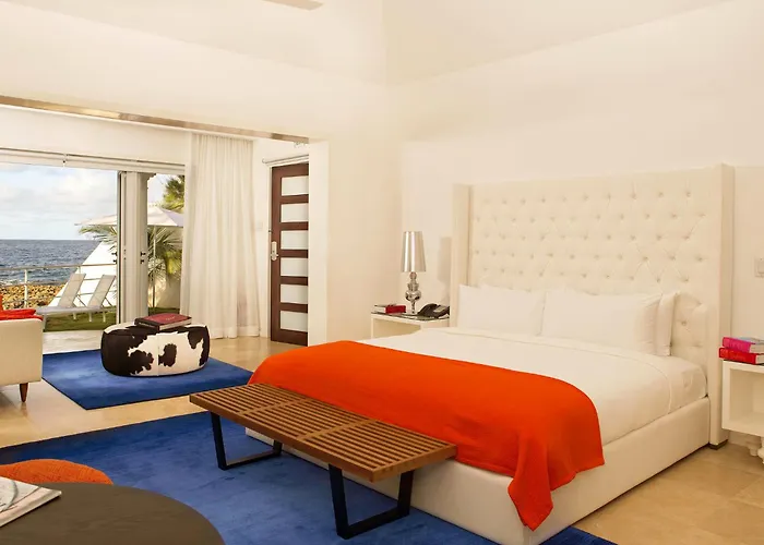 Trident Hotel