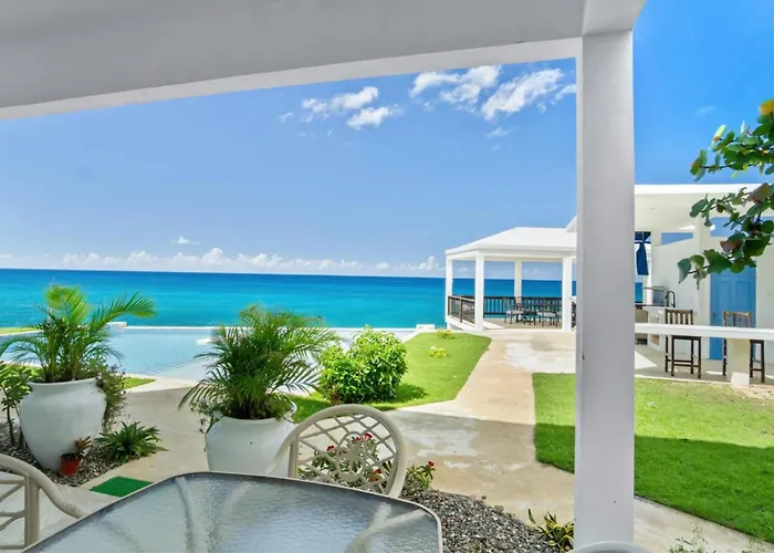 The W Villa 5 Bedroom Oceanfront W Staff