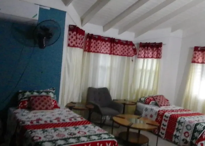 J Ochi Aparthotel