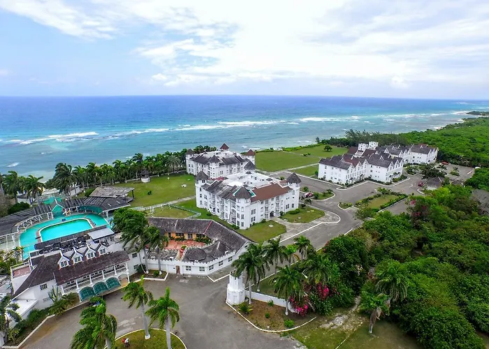 Seacastles By The Beach/Pool