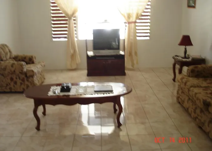 Treasure Bay Guesthouse