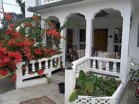 Tropical Breeze Villa