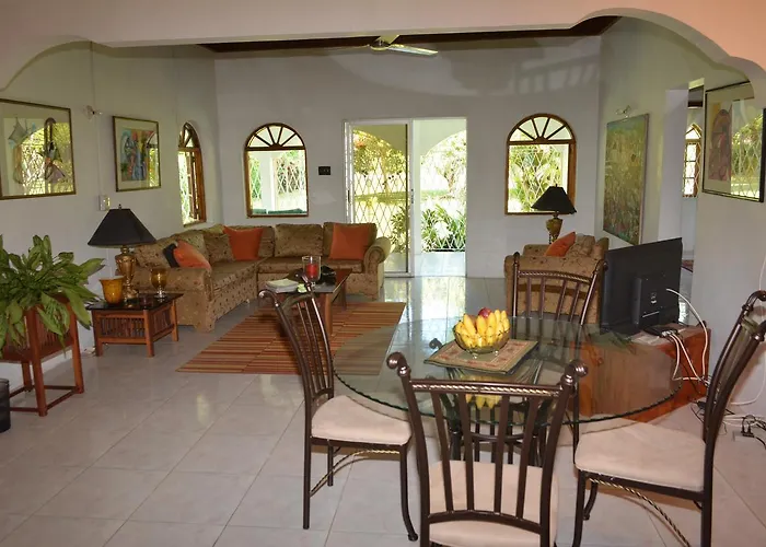 Cozy Coco Guest House