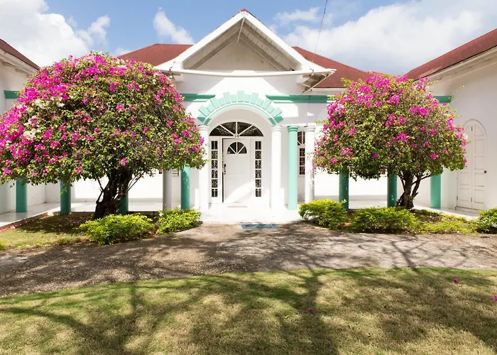 Diamond Villas And Suites