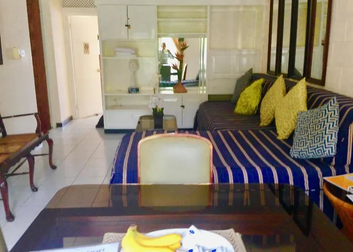 Apt 60 Fishermans Point