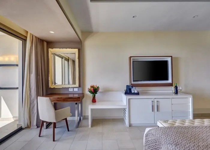 Grand Lido Negril Resort