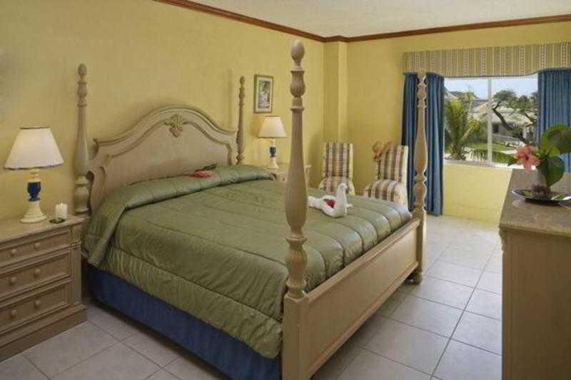 Jewel & Waterpark Resort 4*