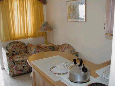 Christar Hotel 3*