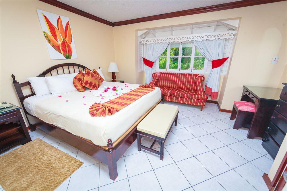 Resort Franklyn D & Runaway Bay