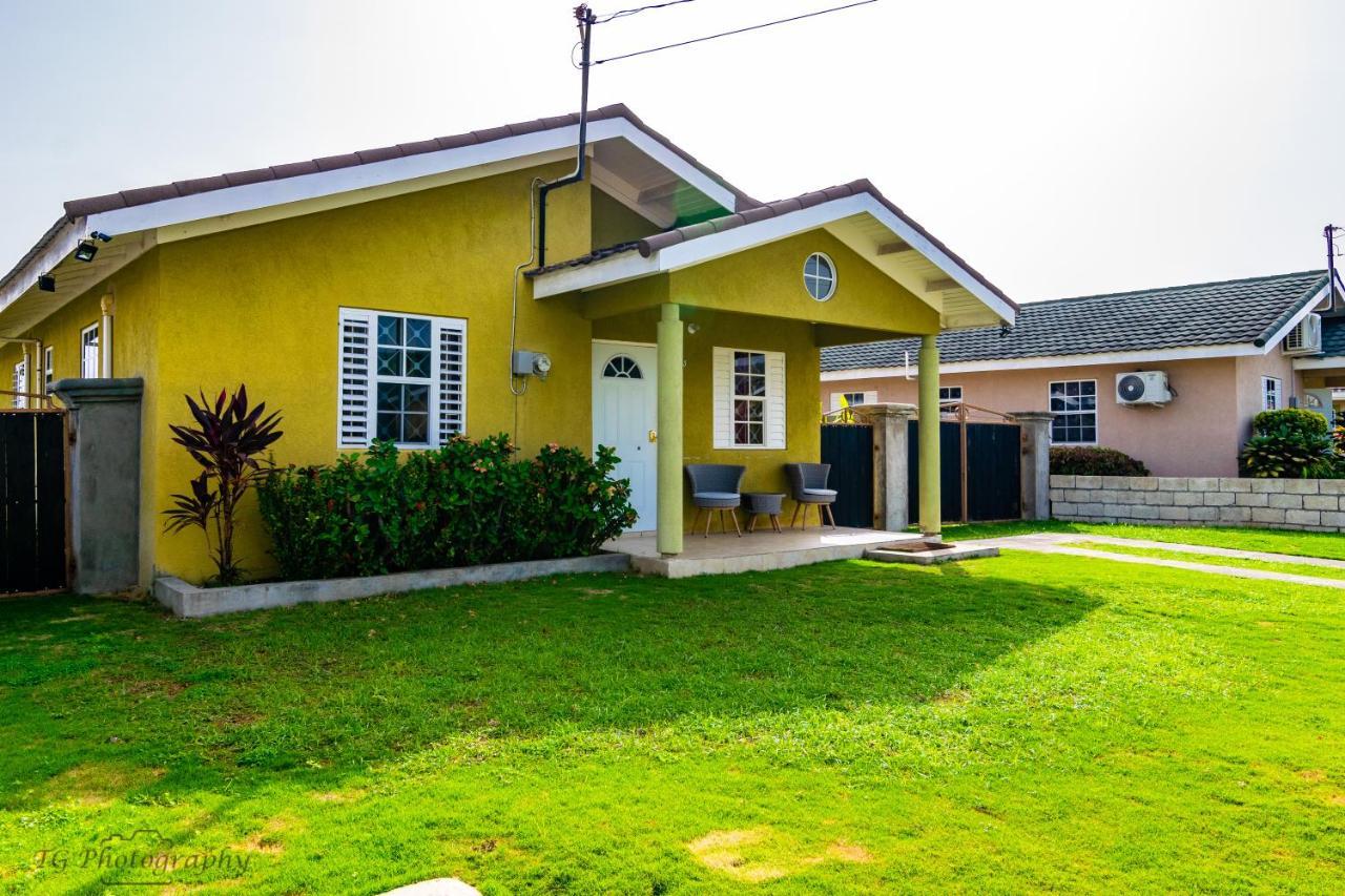 - Drax Hall Country Club 2-bed Luxury Casa de férias Ocho Rios