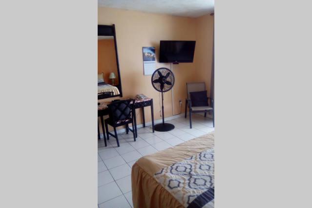 Penthouse Studio @ Club Montego Bay