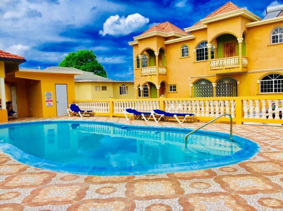 Eagle's Nest Guest house