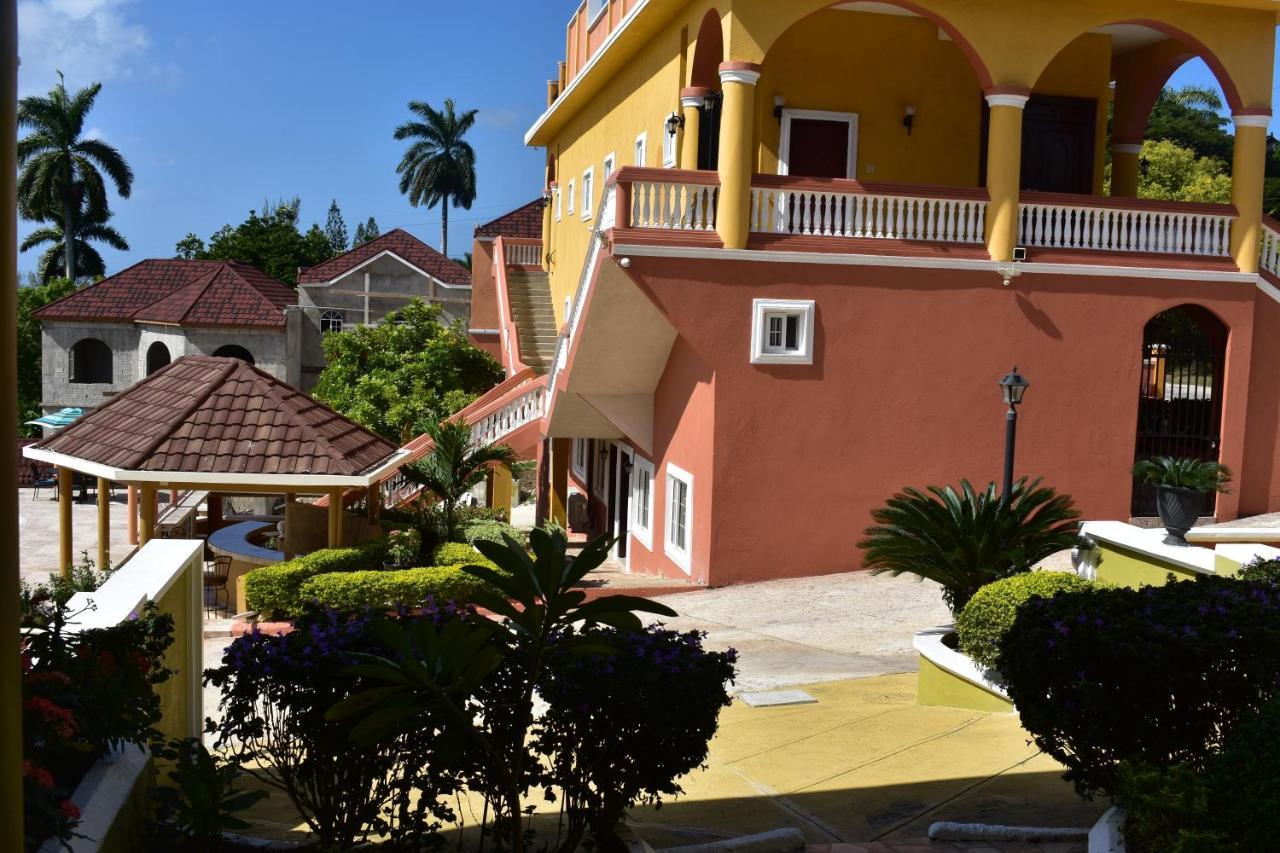 Holiday park Mobay Vacation Village Montego Bay