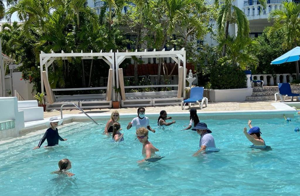 Resort Franklyn D & Runaway Bay