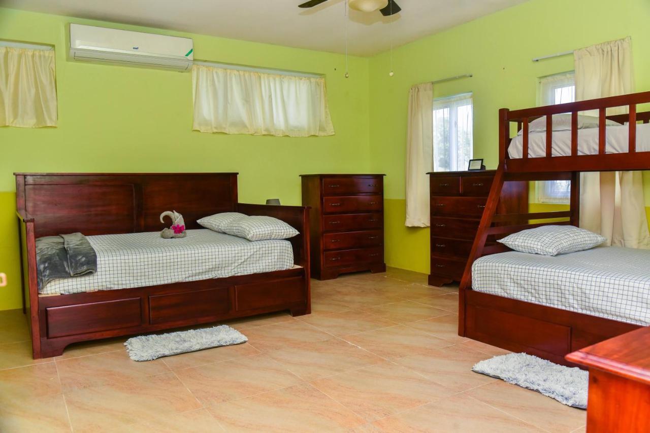 Runaway To Tranquility, Overlooking The Bay Holiday home *