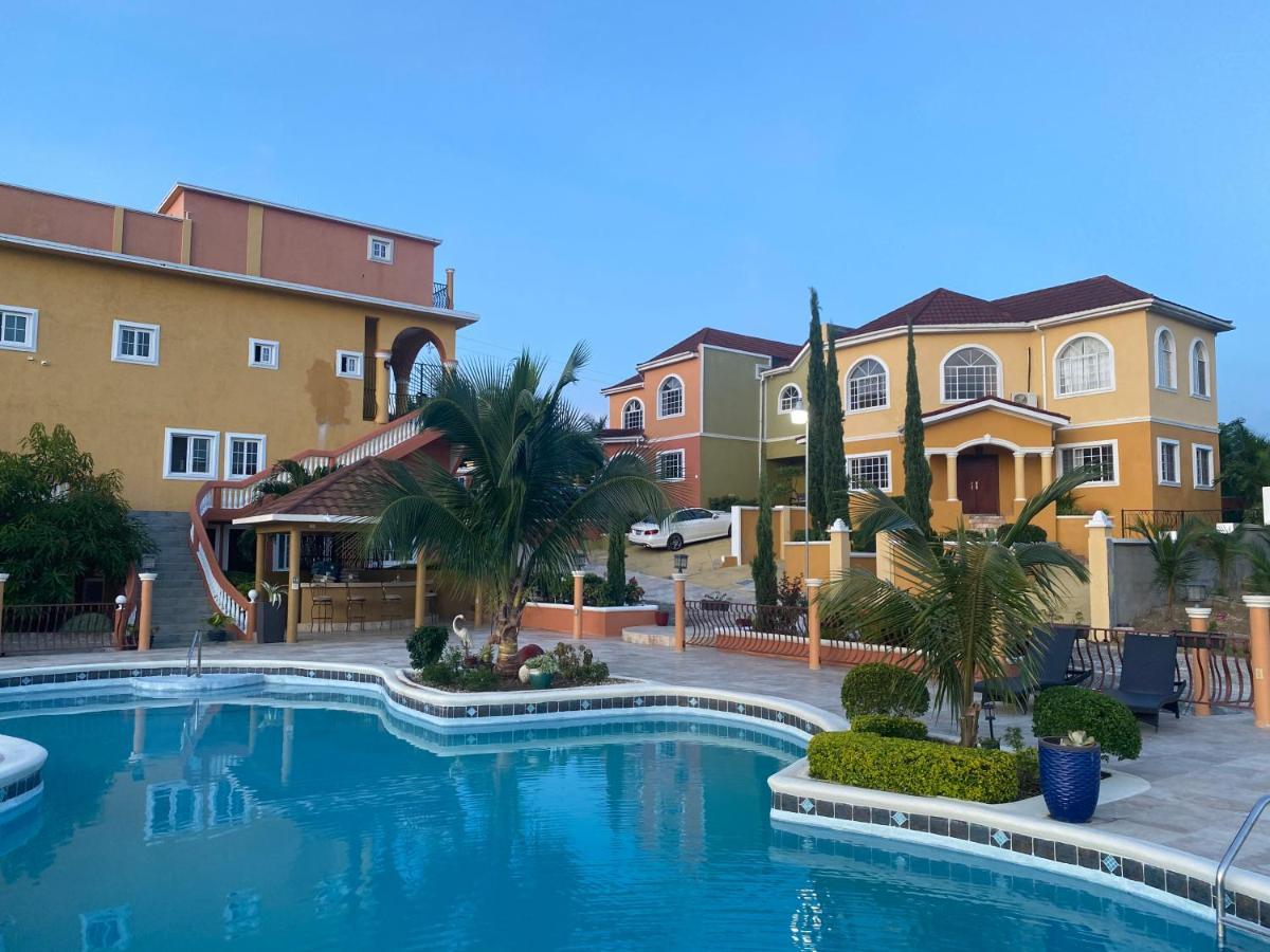 Mobay Vacation Village Holiday park Montego Bay