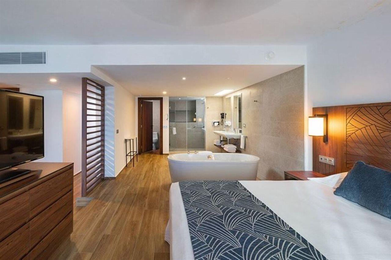 Hotel Riu (adults Only)