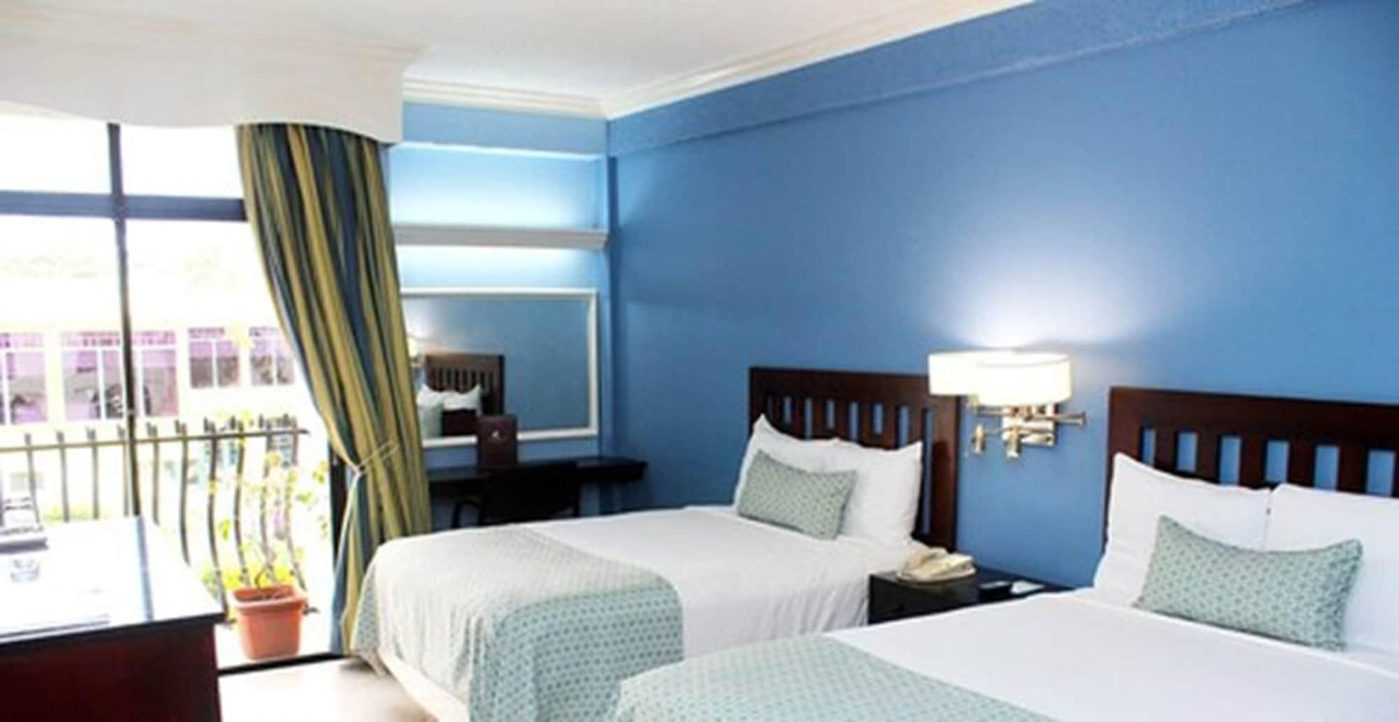 The Knutsford Court 3* Kingston
