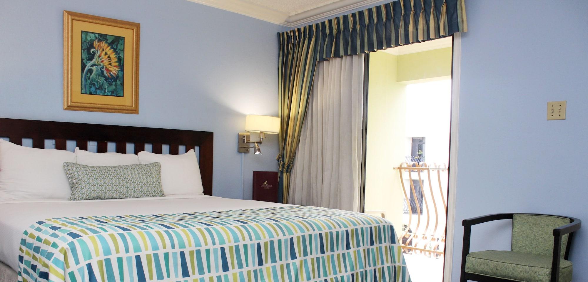 The Knutsford Court 3*