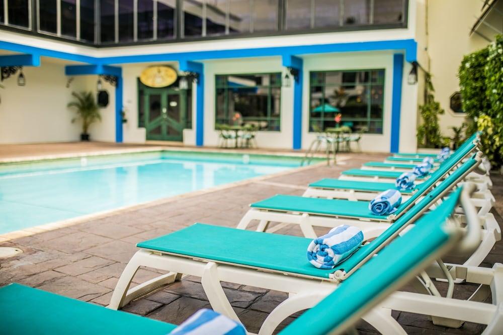 The Knutsford Court Hotel 3*