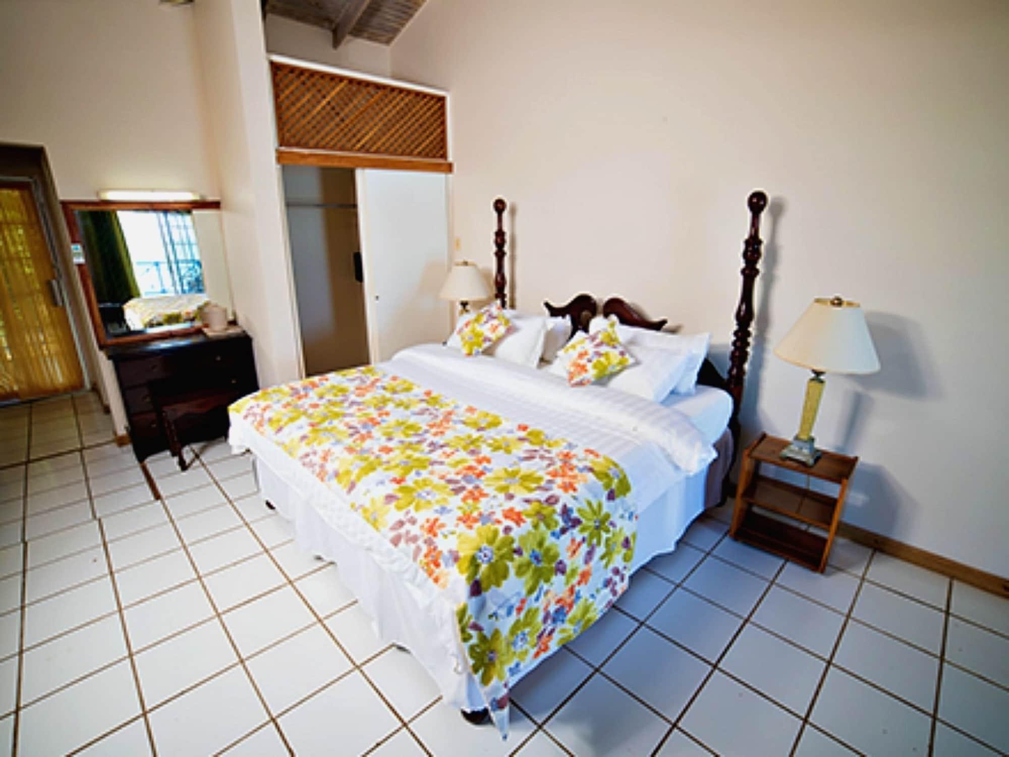 Hotel Treasure 3*