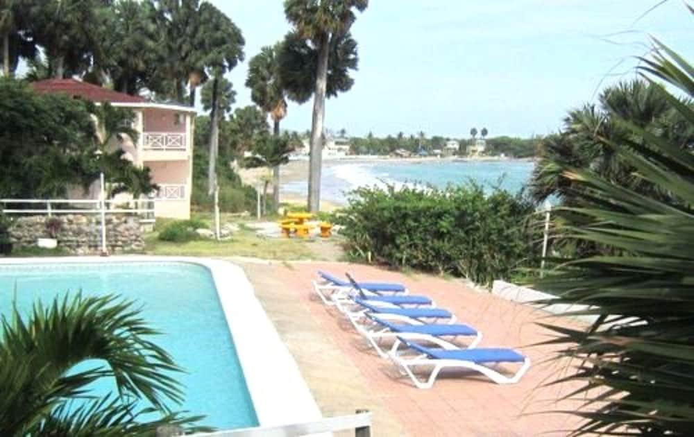 Treasure Hotel