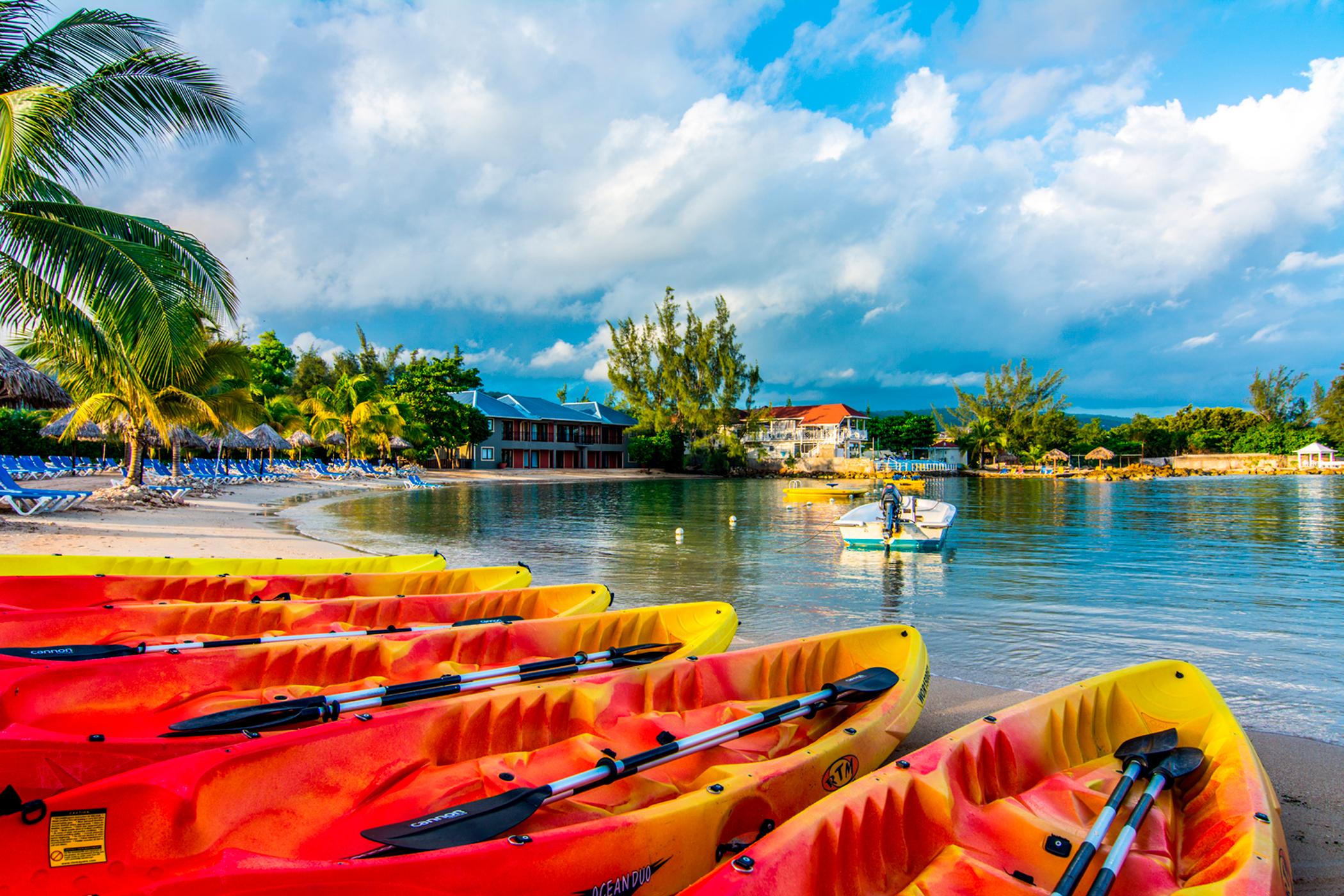 Jewel Paradise Cove Adult & Resort