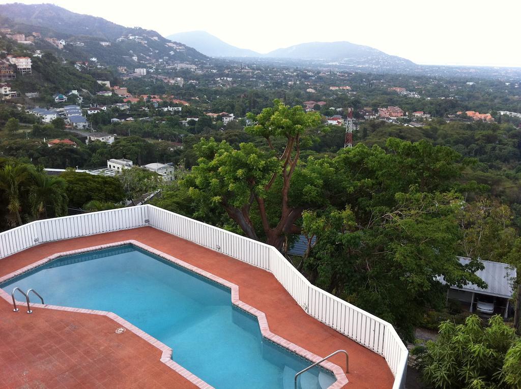 Hill Jamaica Bed & Breakfast