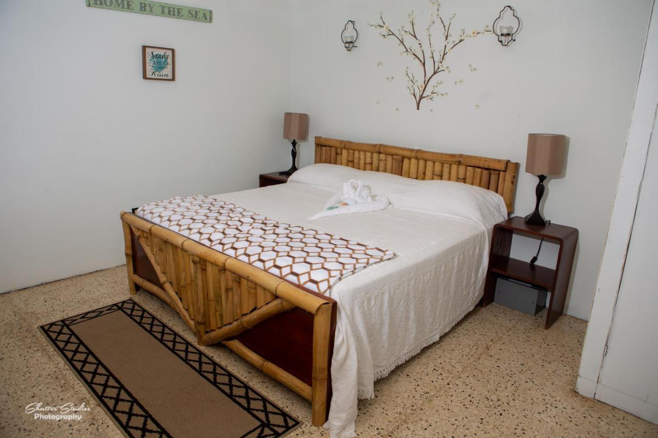 And Bar Bed & Breakfast *