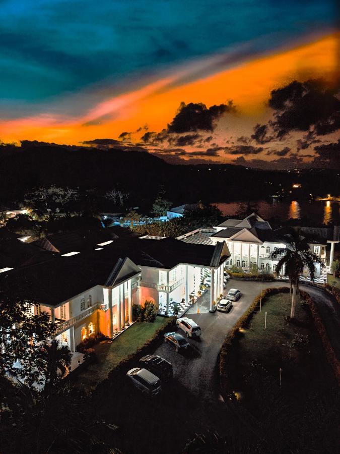 Jamaica Palace Hotel 3*