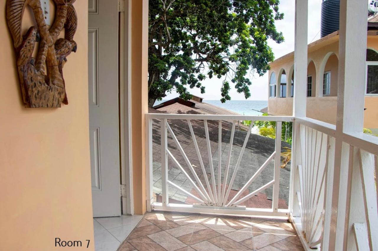 Mom's Place Guest house *