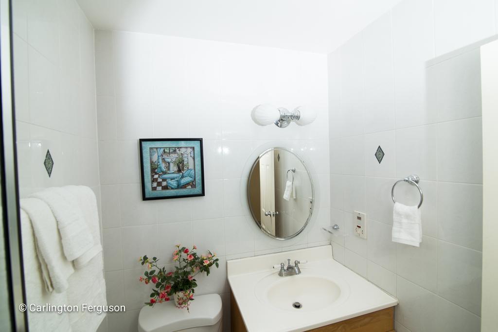 Turtle Towers Aparthotel Ocho Rios