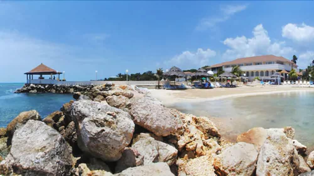 Club Ambiance (adults Only) Runaway Bay