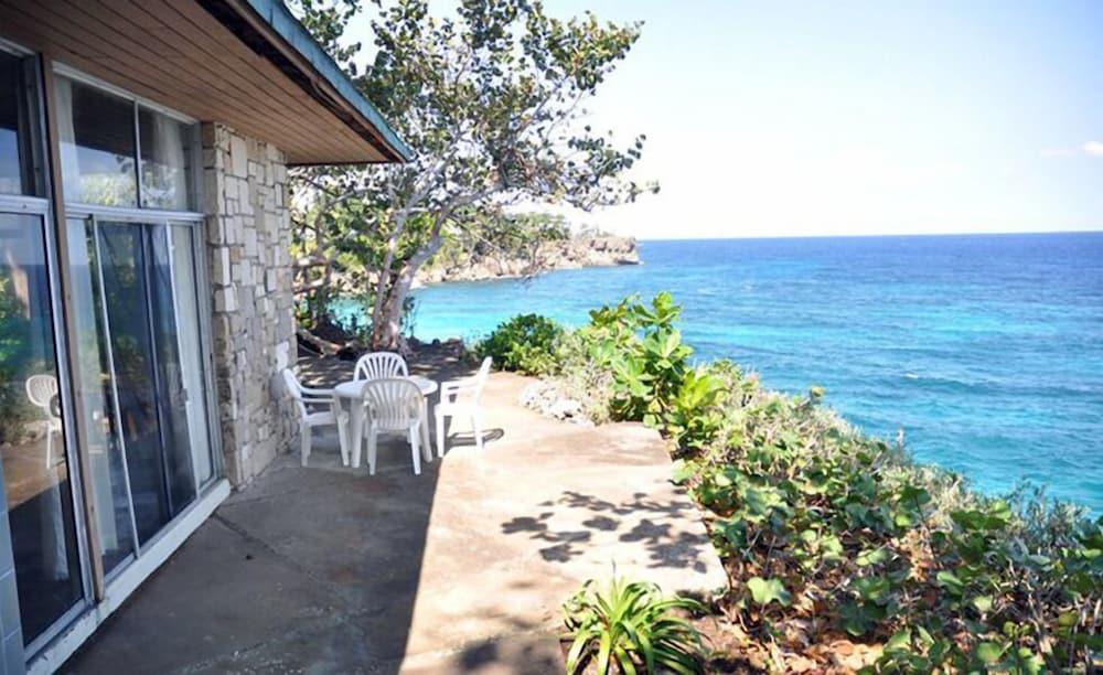 Frenchman's Cove Hotel 3*