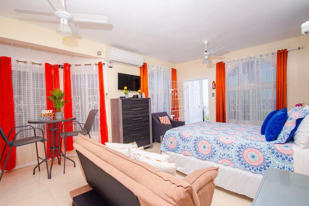 Columbus Heights Ocean View Sleeps1-2 Person *