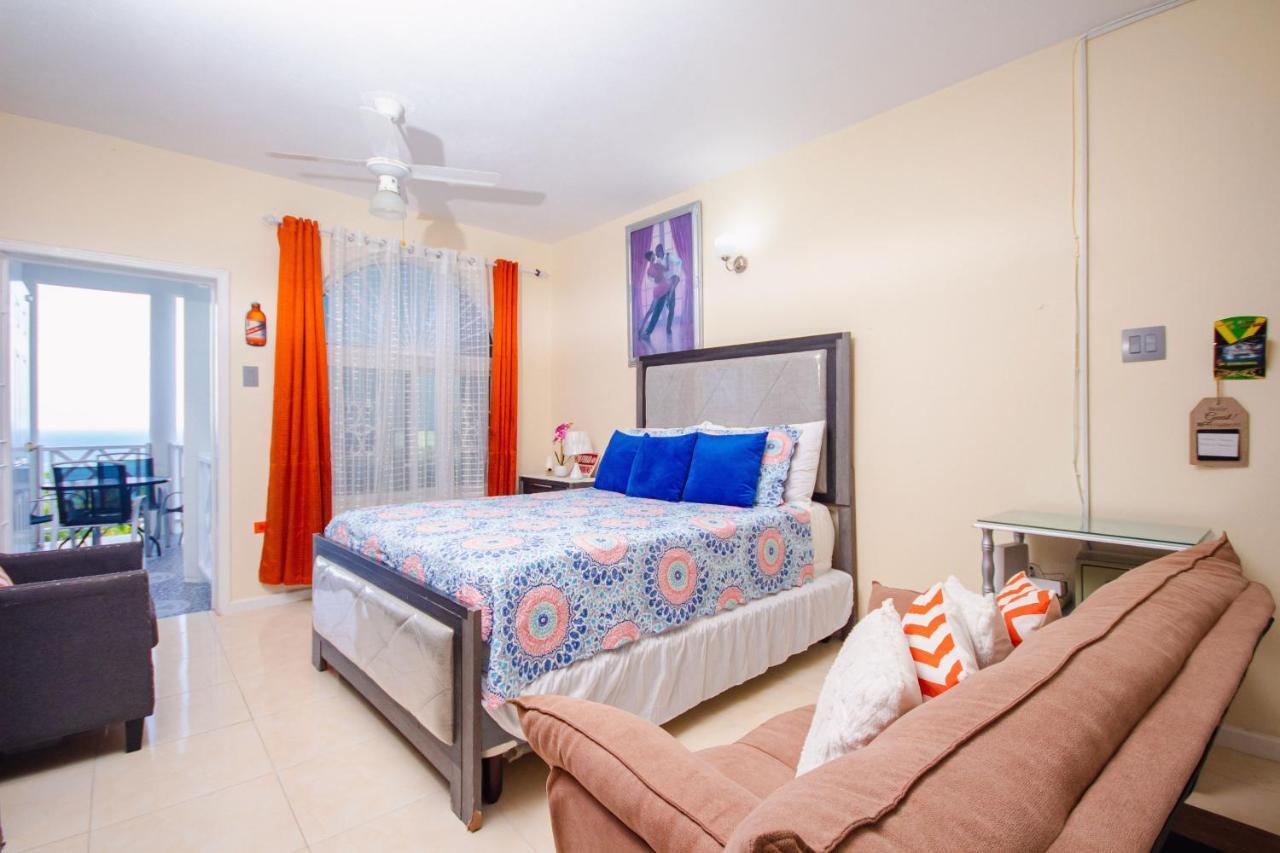 Columbus Heights Ocean View Sleeps1-2 Person