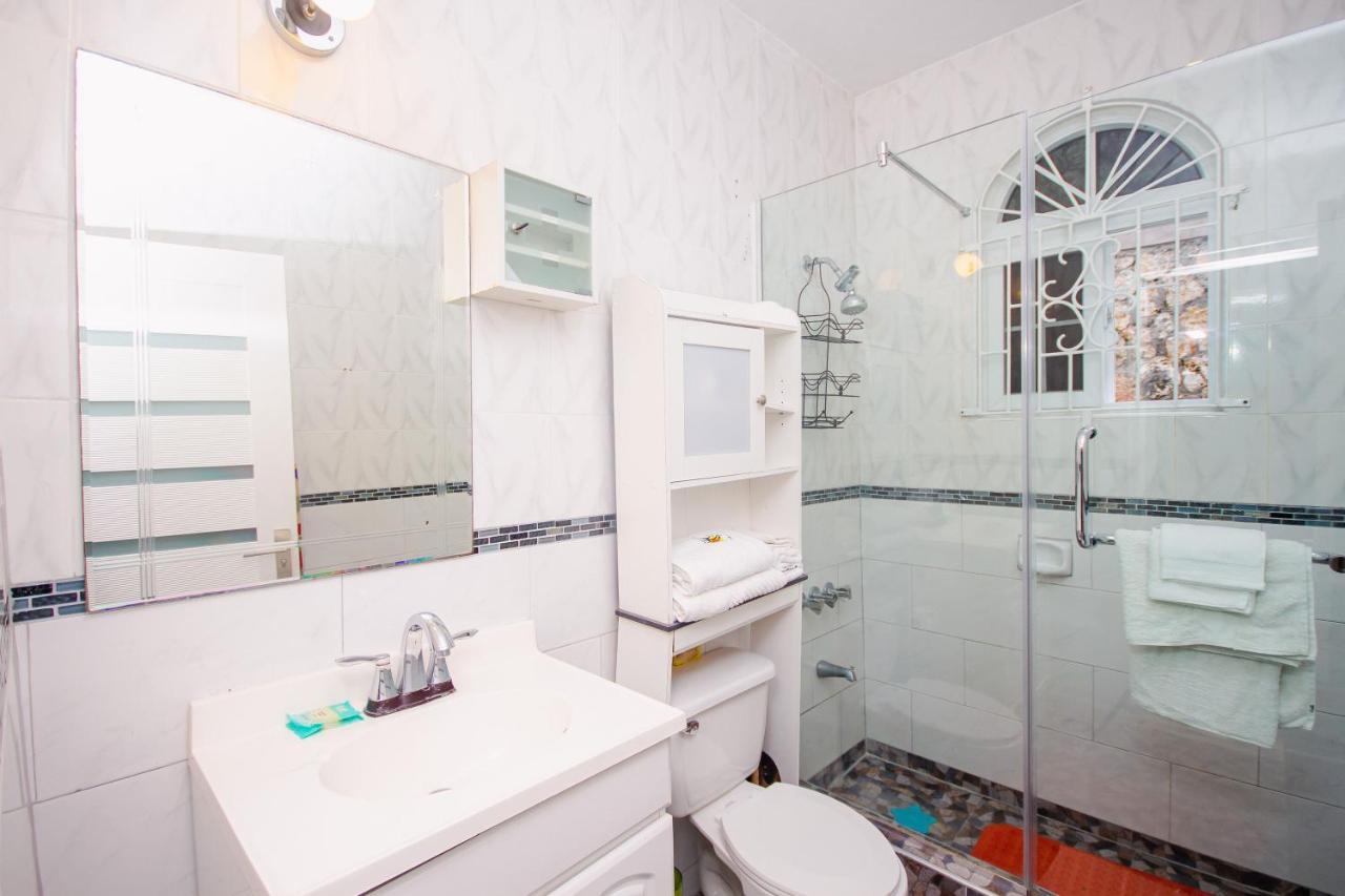 Columbus Heights Ocean View Sleeps1-2 Person