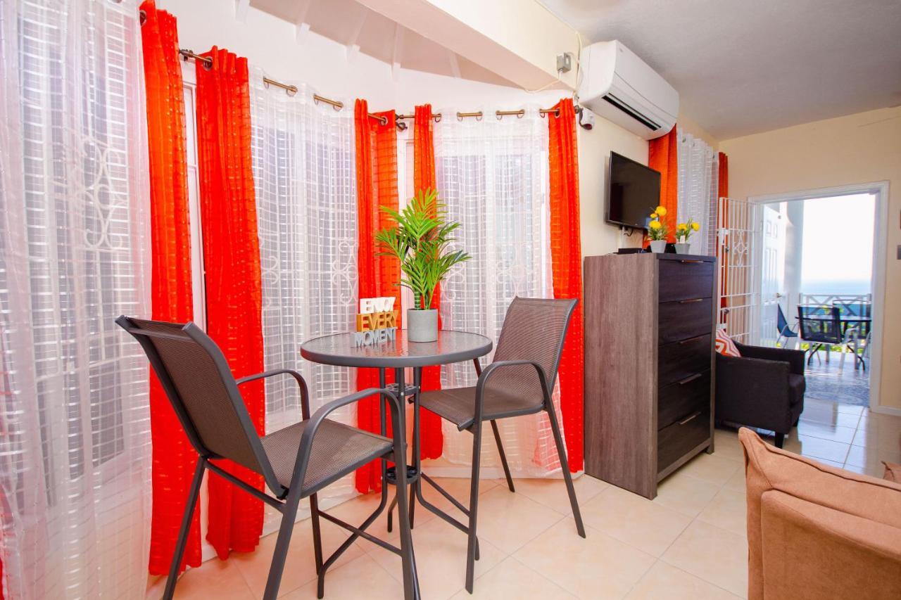 Columbus Heights Ocean View Sleeps1-2 Person Ocho Rios