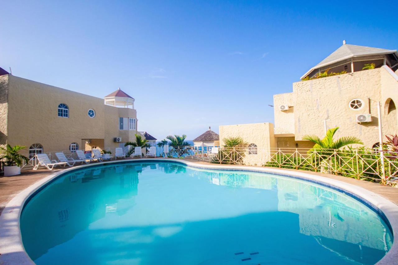 Columbus Heights Ocean View Sleeps1-2 Person *