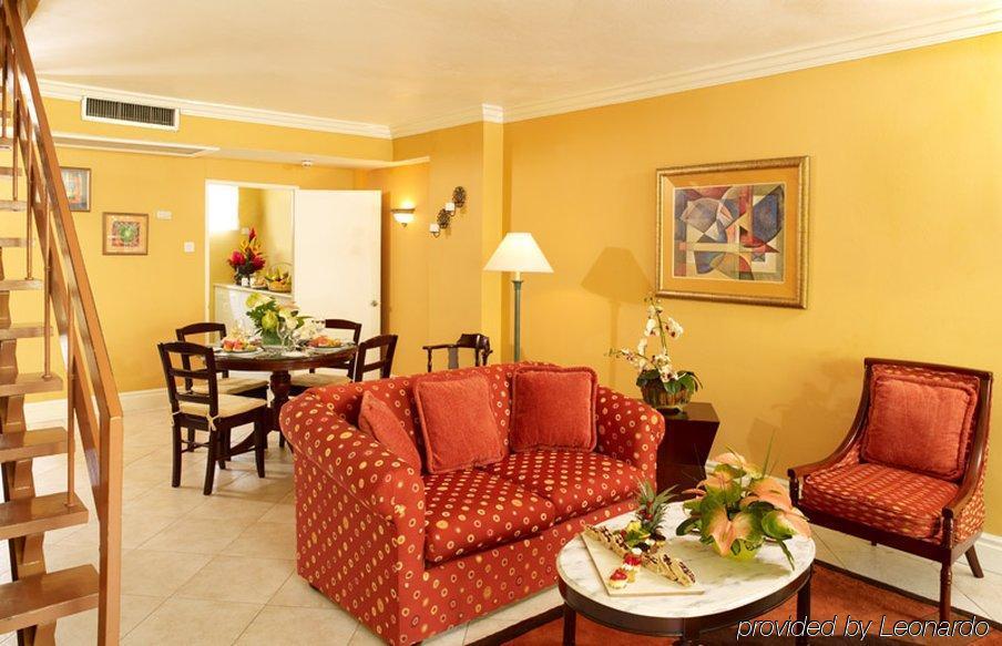 The Knutsford Court 3*
