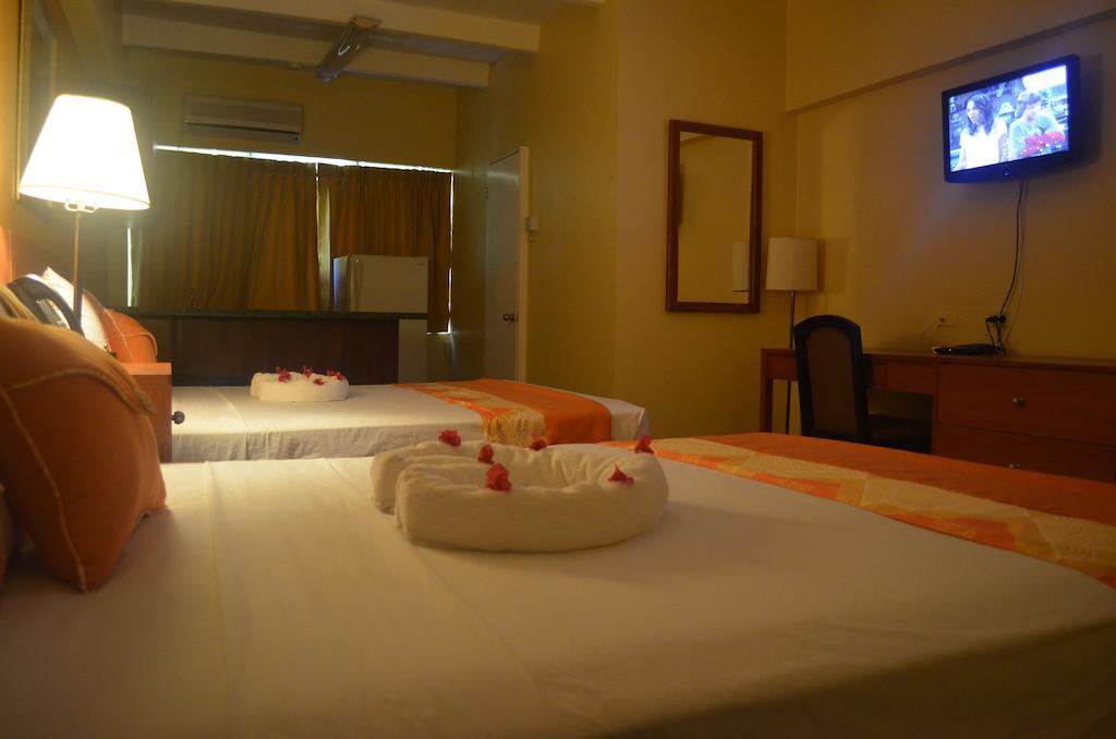 Hotel Suites 3*