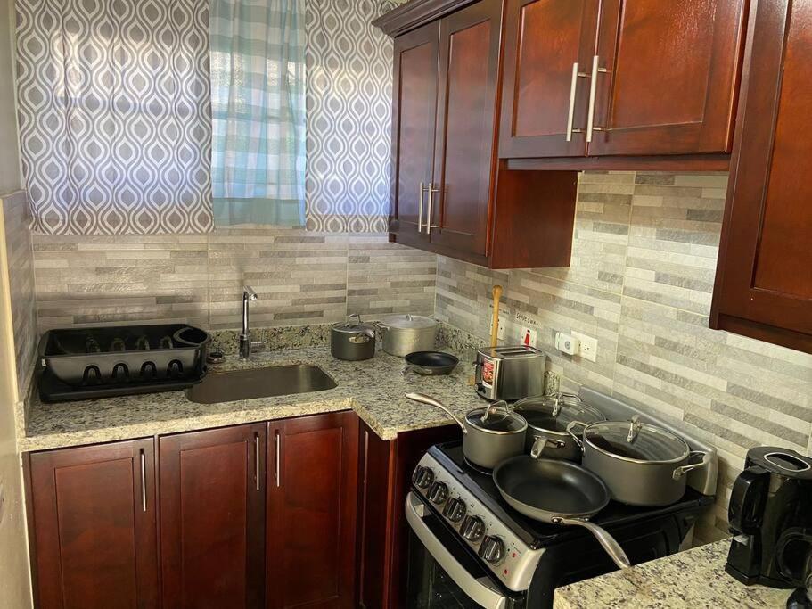 Apartment 3 Bdr #2 At Ramparts Near Sangster Airport