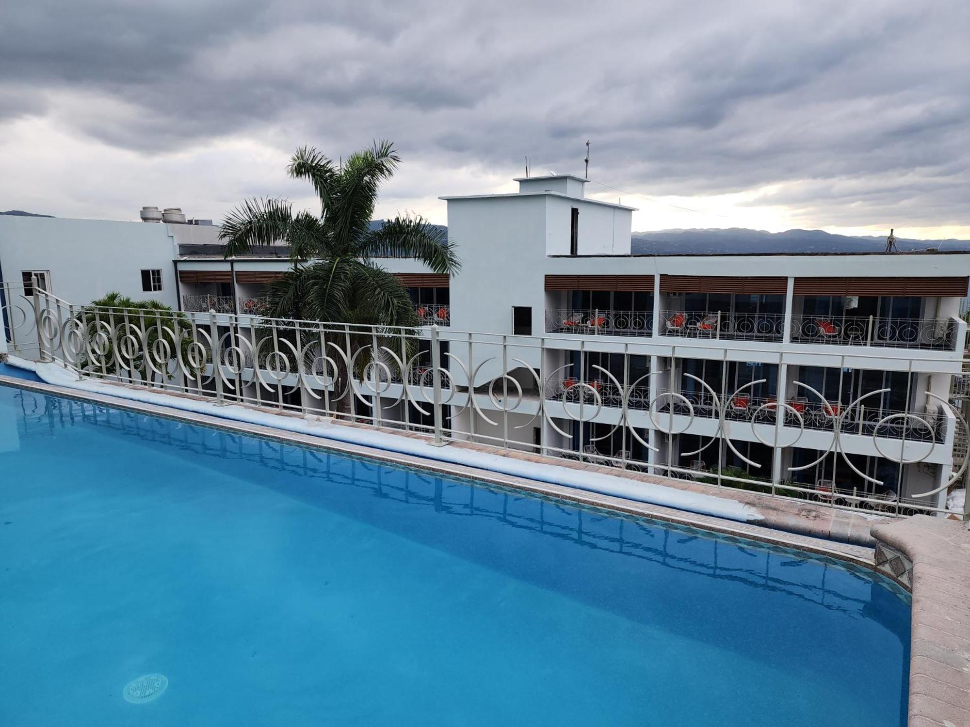 39 Jamaica 3*