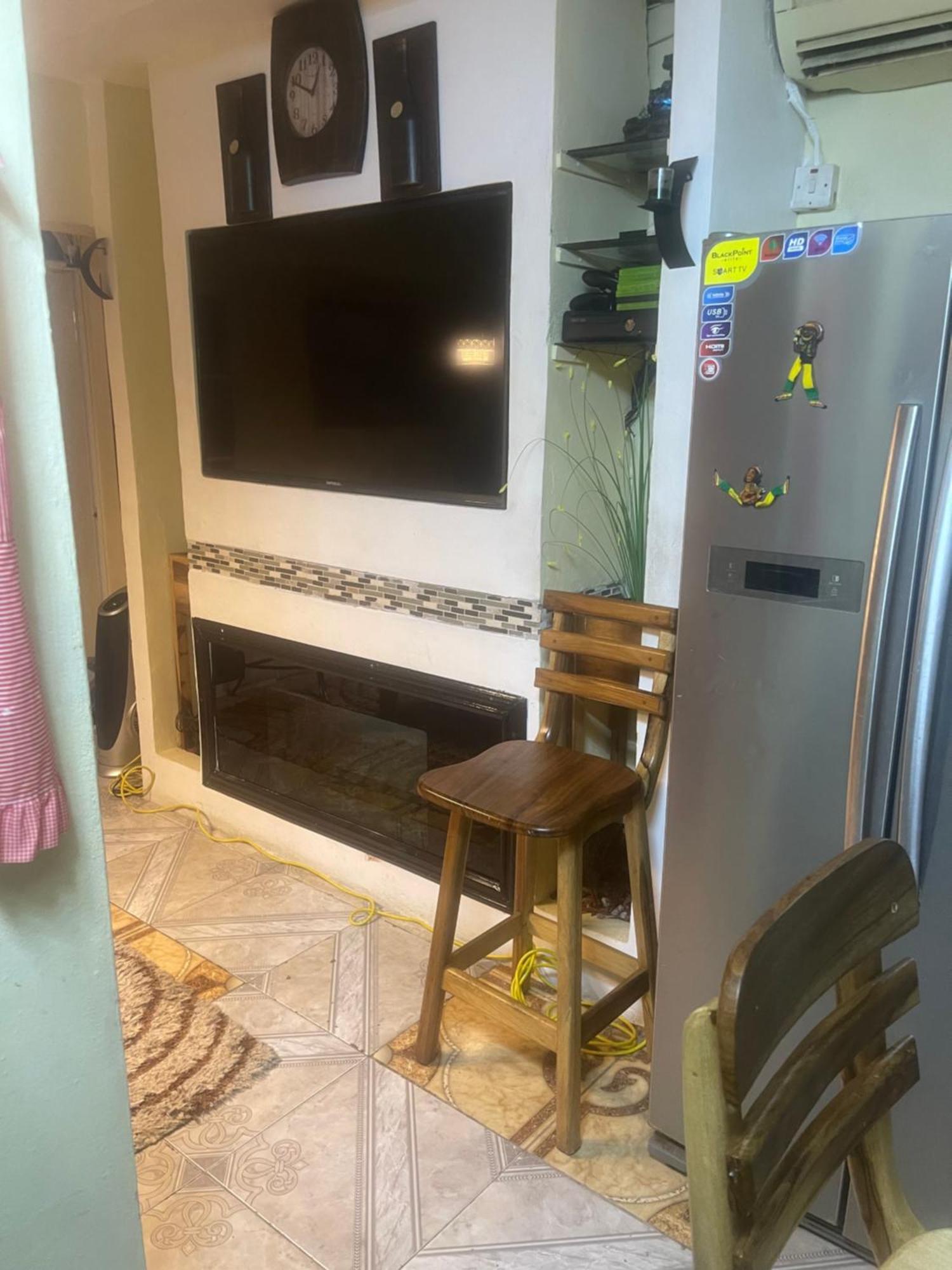 Jamaican R Bed & Breakfast